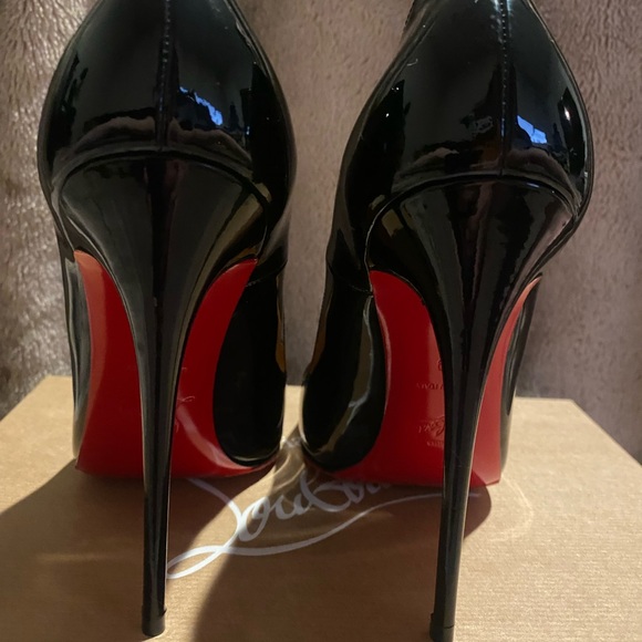 Christian Louboutins So Kate heels EU 39 - Picture 4 of 8